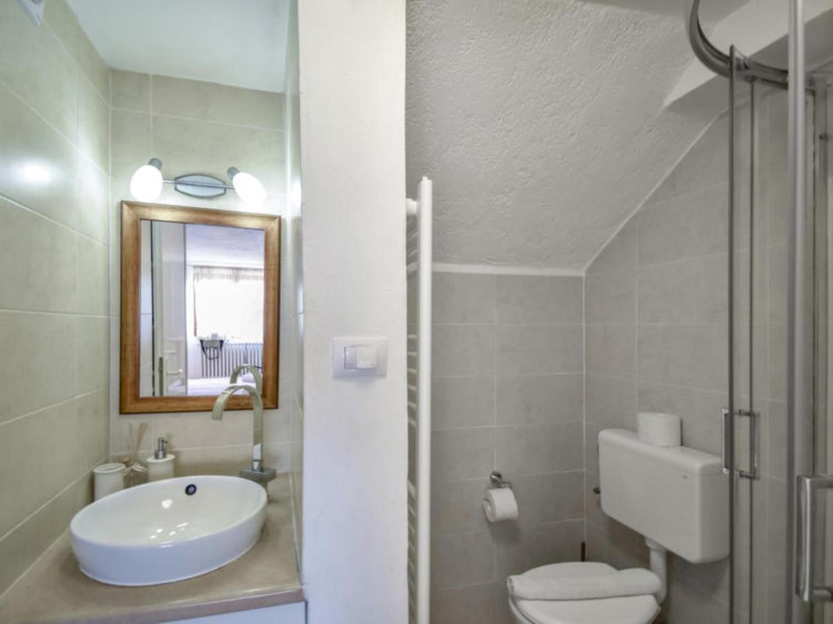 Studios Barre With Jacuzzi Ровинь Экстерьер фото